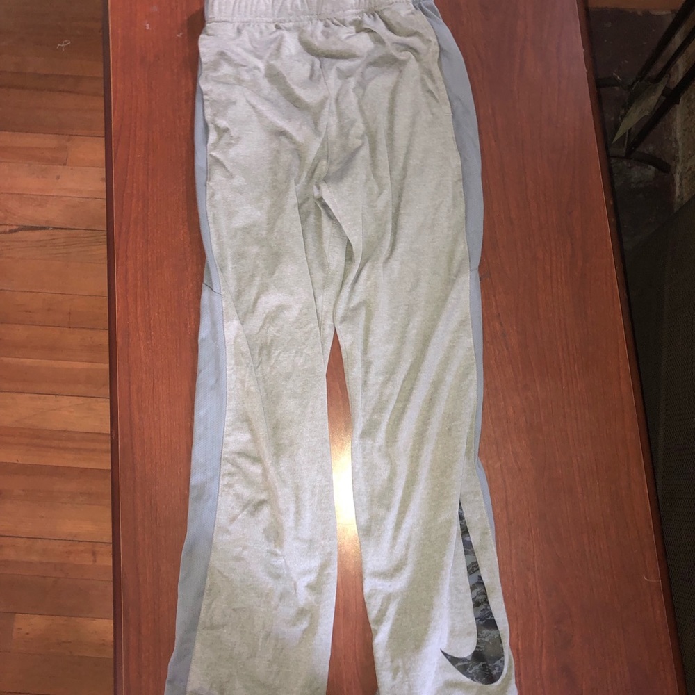 grey nike sweatpants.